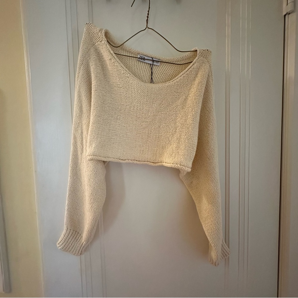 Zara Cropped Crew Neck Knit Sweater